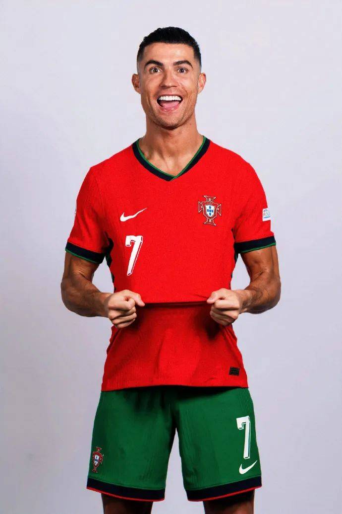 JDG官宣夏季赛大名单：战马教练加入