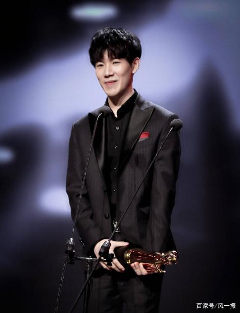 LNG官博庆祝Scout选手LPL征战八周年：岁月沉香，初心如磬