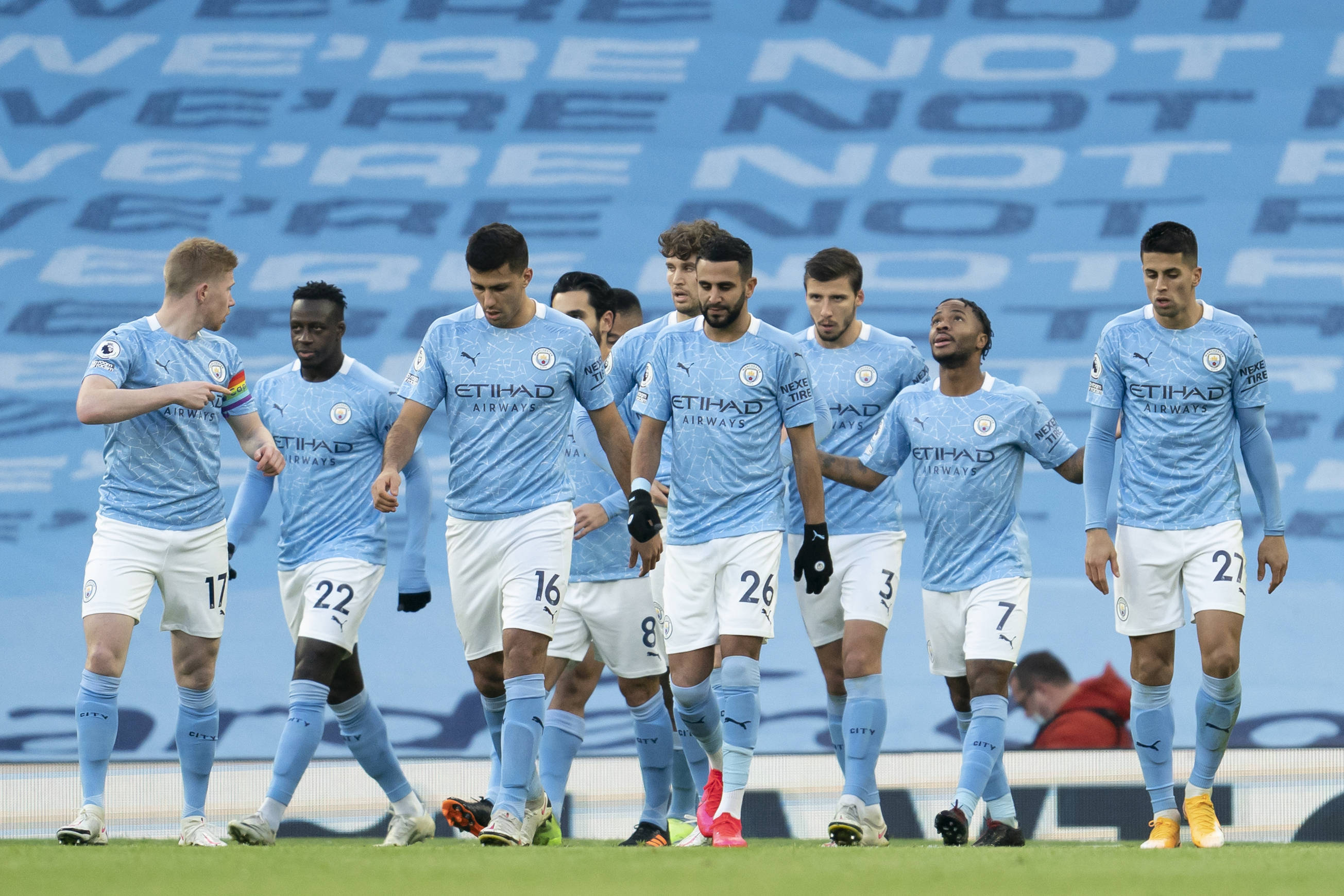 这也行？外国网友整活：LOL欧美队伍第一视角